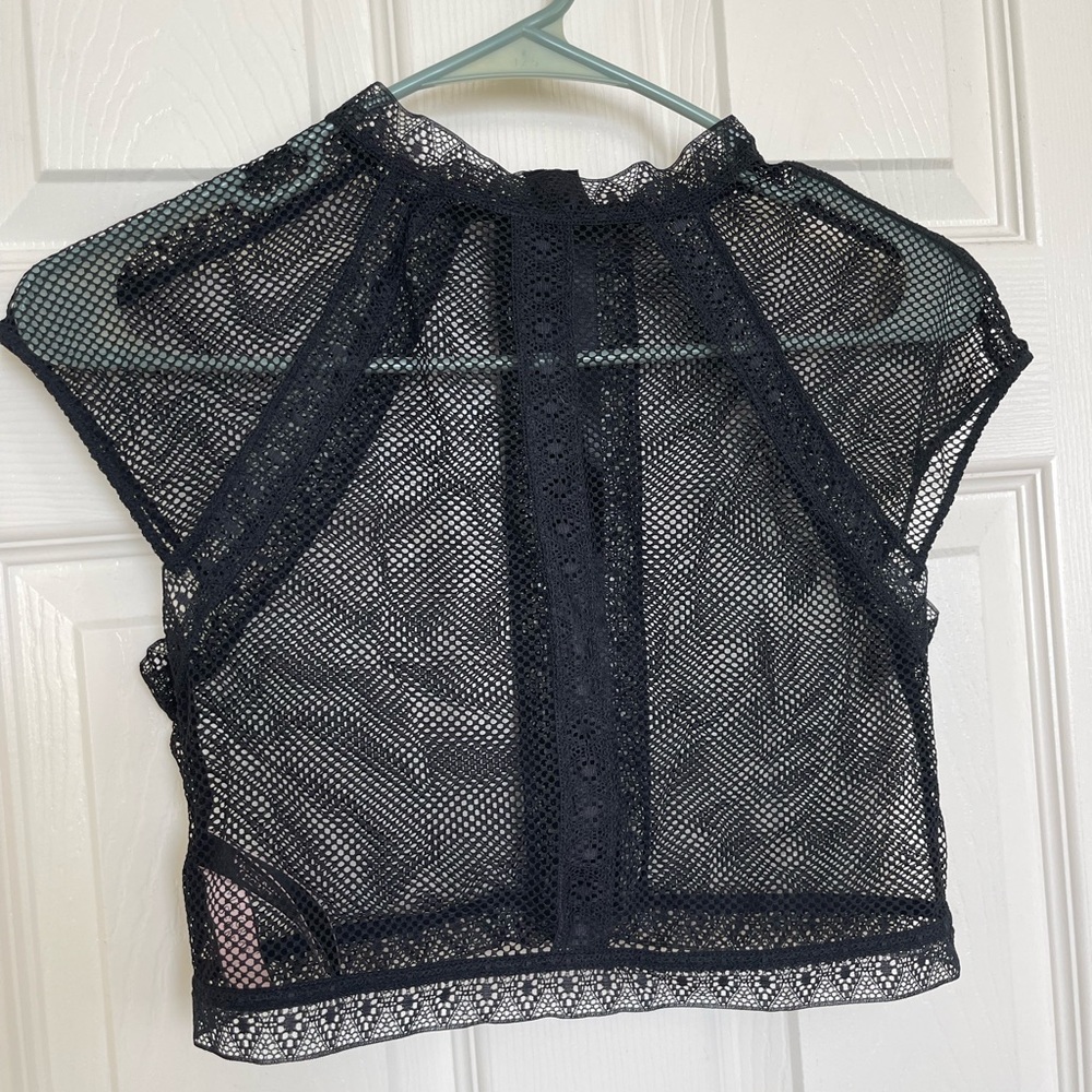 MOVING SALE MAKE OFFER Mesh crop top